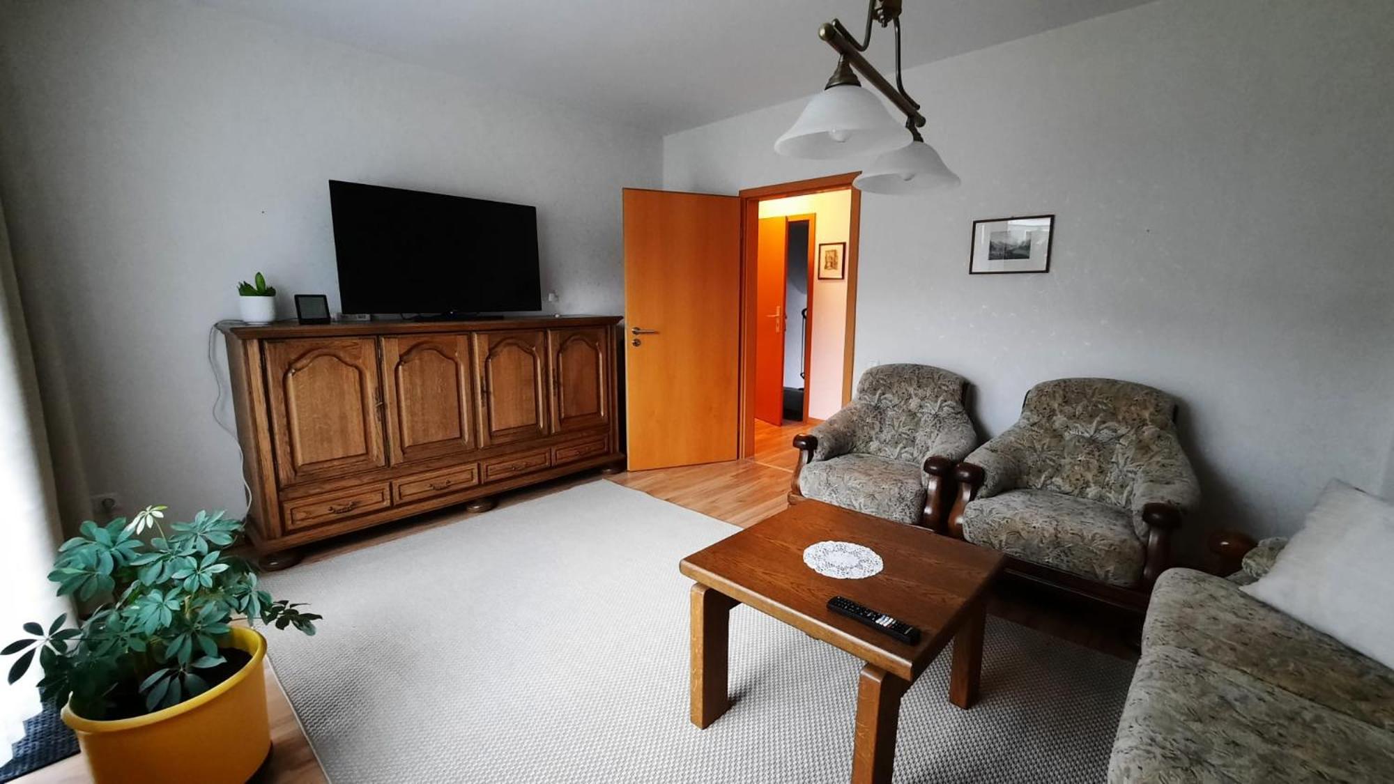 Ruhig Gelegene 2-Zi Fewo, Wallbox, Balkon Essen Dış mekan fotoğraf